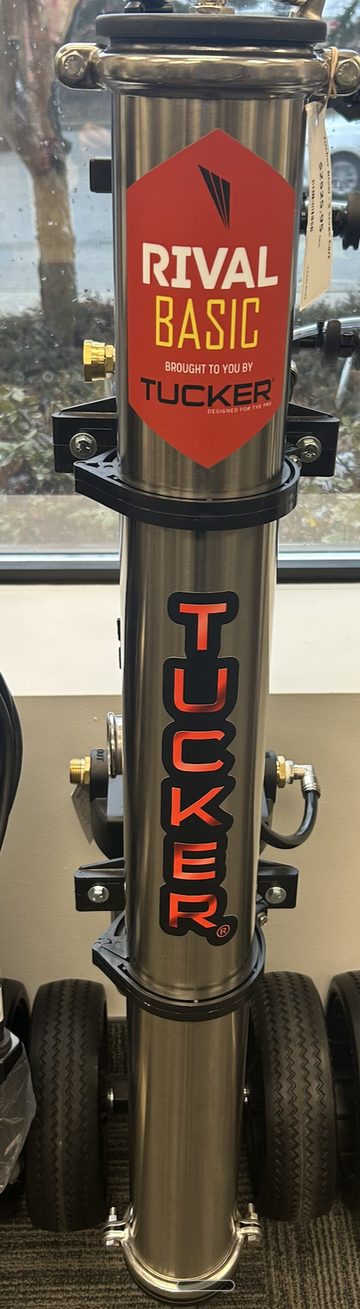 Tucker Rival Basic water-fed pole system used by Marchmont Window Cleaning — pure water window cleaning Simcoe County